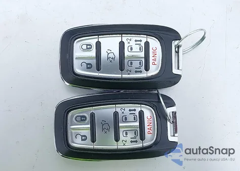 2017 Chrysler Pacifica Touring z USA, uszkodzony, nr VIN 2C4RC1DG2HR636285